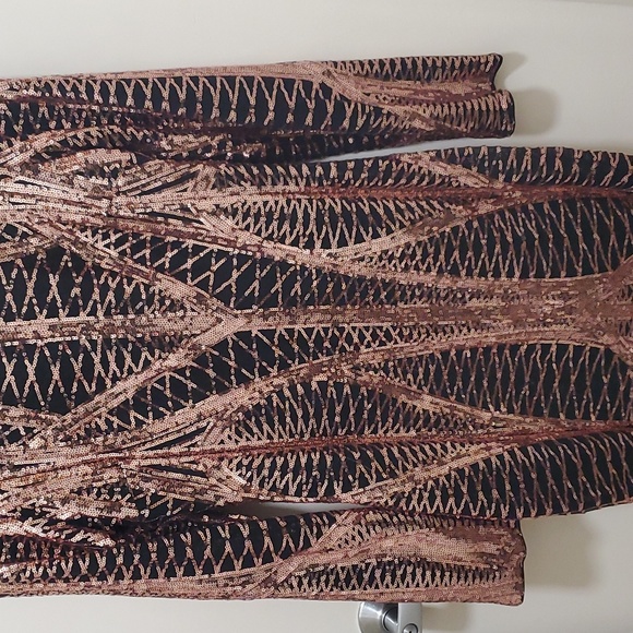 Sequin dress. - Picture 1 of 2